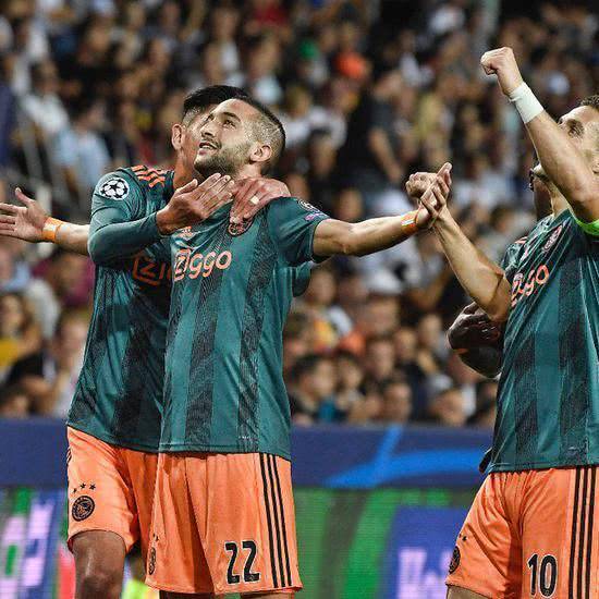 配合和坚固 配合和坚固