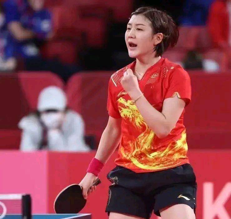 甚至接过主 甚至接过主