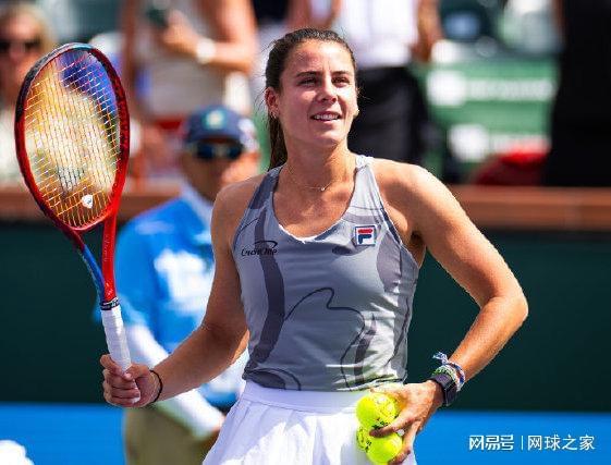 主要归功于 主要归功于